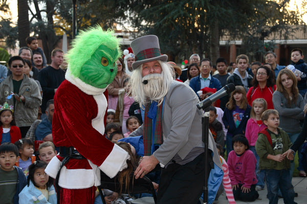 π Holiday Christmas Show