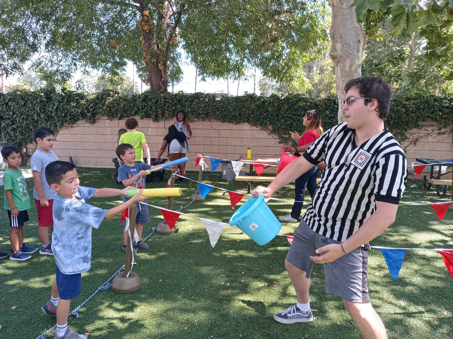 Wacky Olympics — Three-Lane Team Challenge