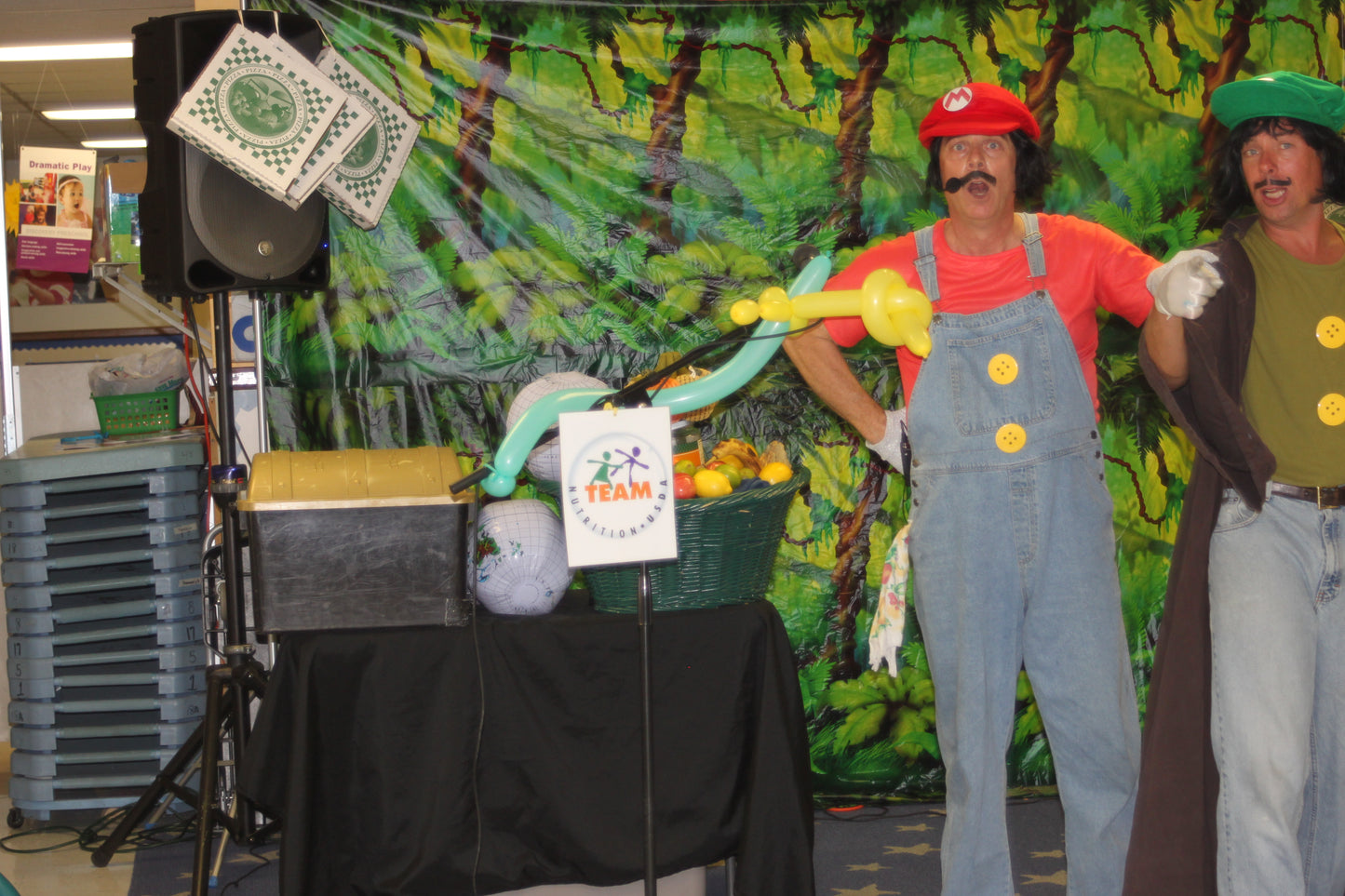 Mario & Luigi' Nutrition Gurus - Healthy Heroes 🍎