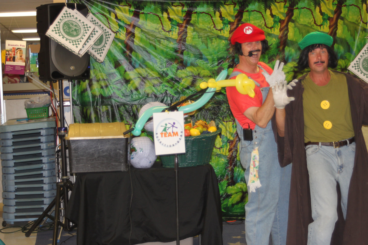 Mario & Luigi' Nutrition Gurus - Healthy Heroes 🍎