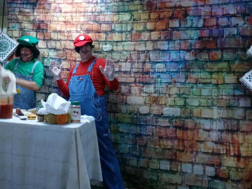 Mario & Luigi Pizza Time — Make-Your-Own Mini Pizzas 🍕