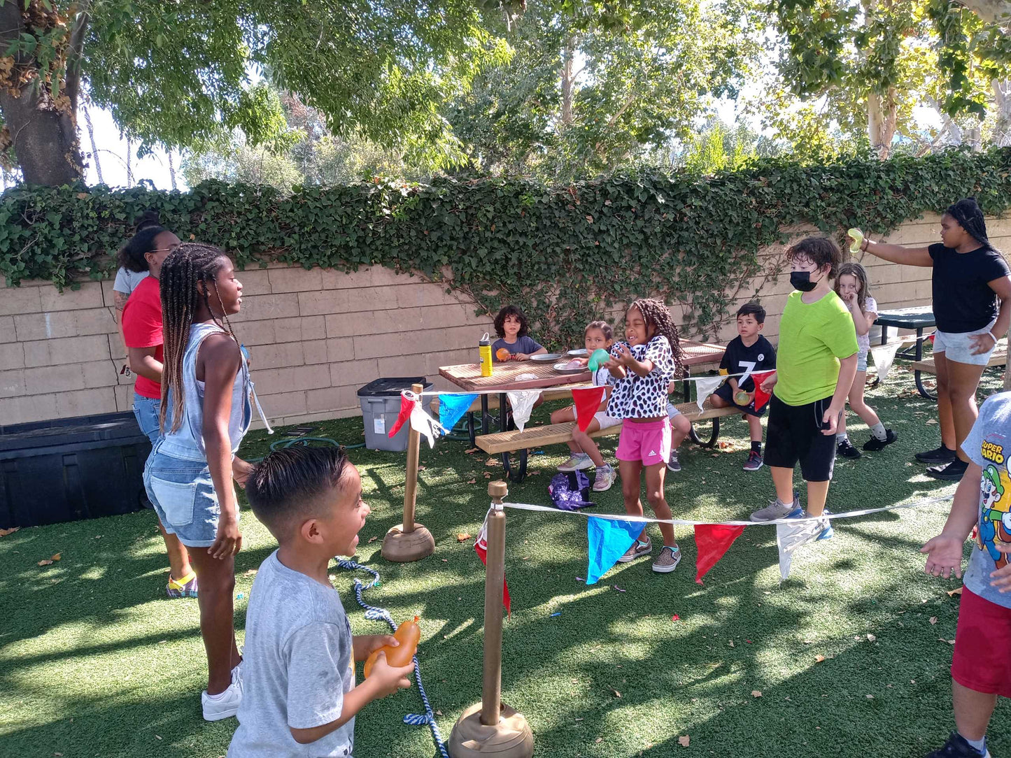 Wacky Olympics — Three-Lane Team Challenge