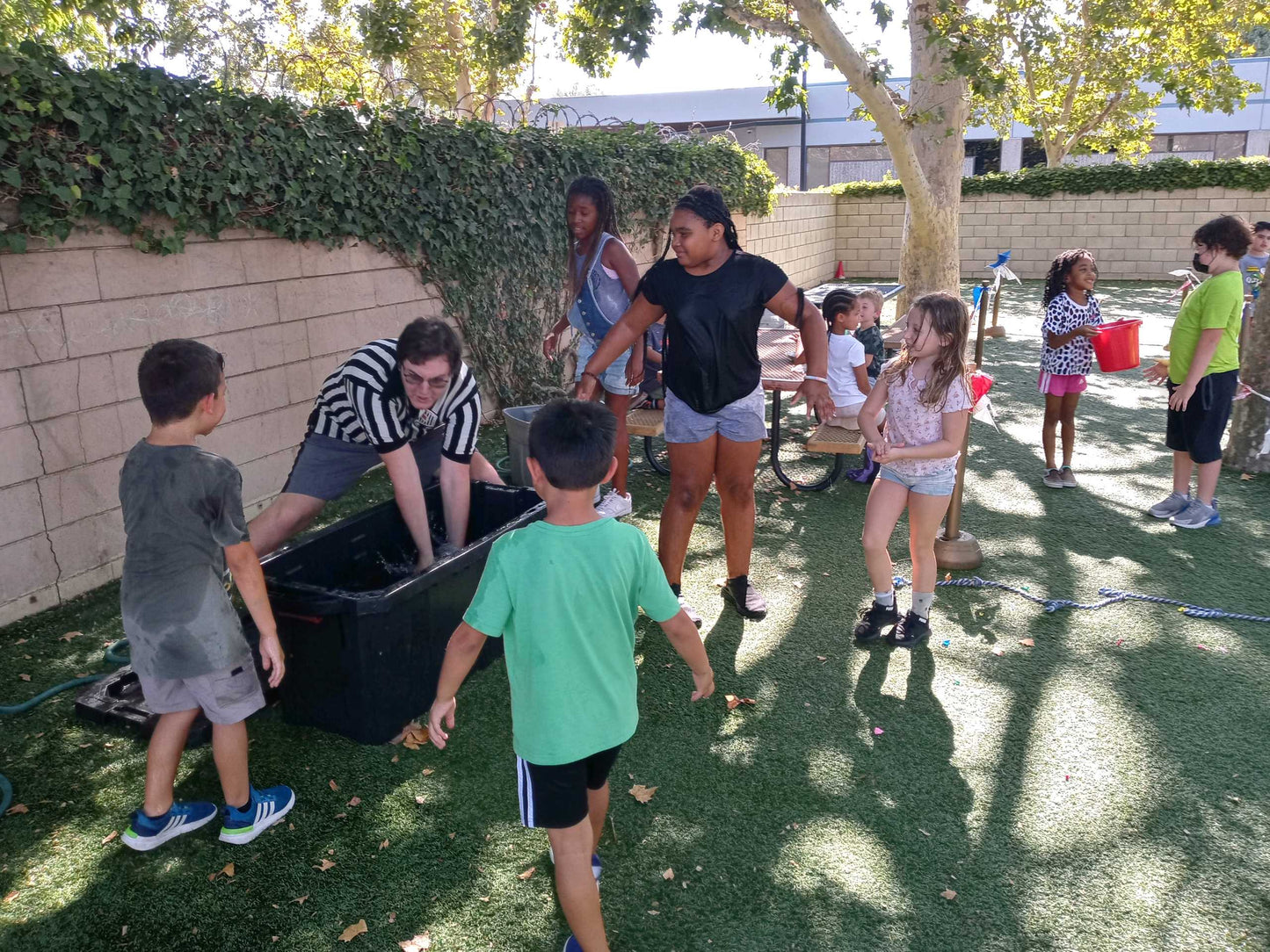 Wacky Olympics — Three-Lane Team Challenge