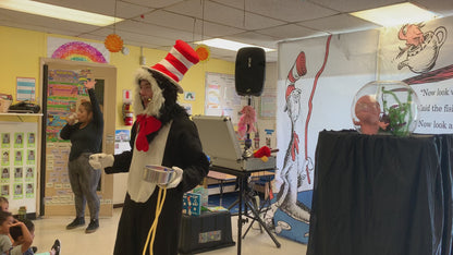 Cat N Hat: Magic of Reading — Puppet Show 🎩